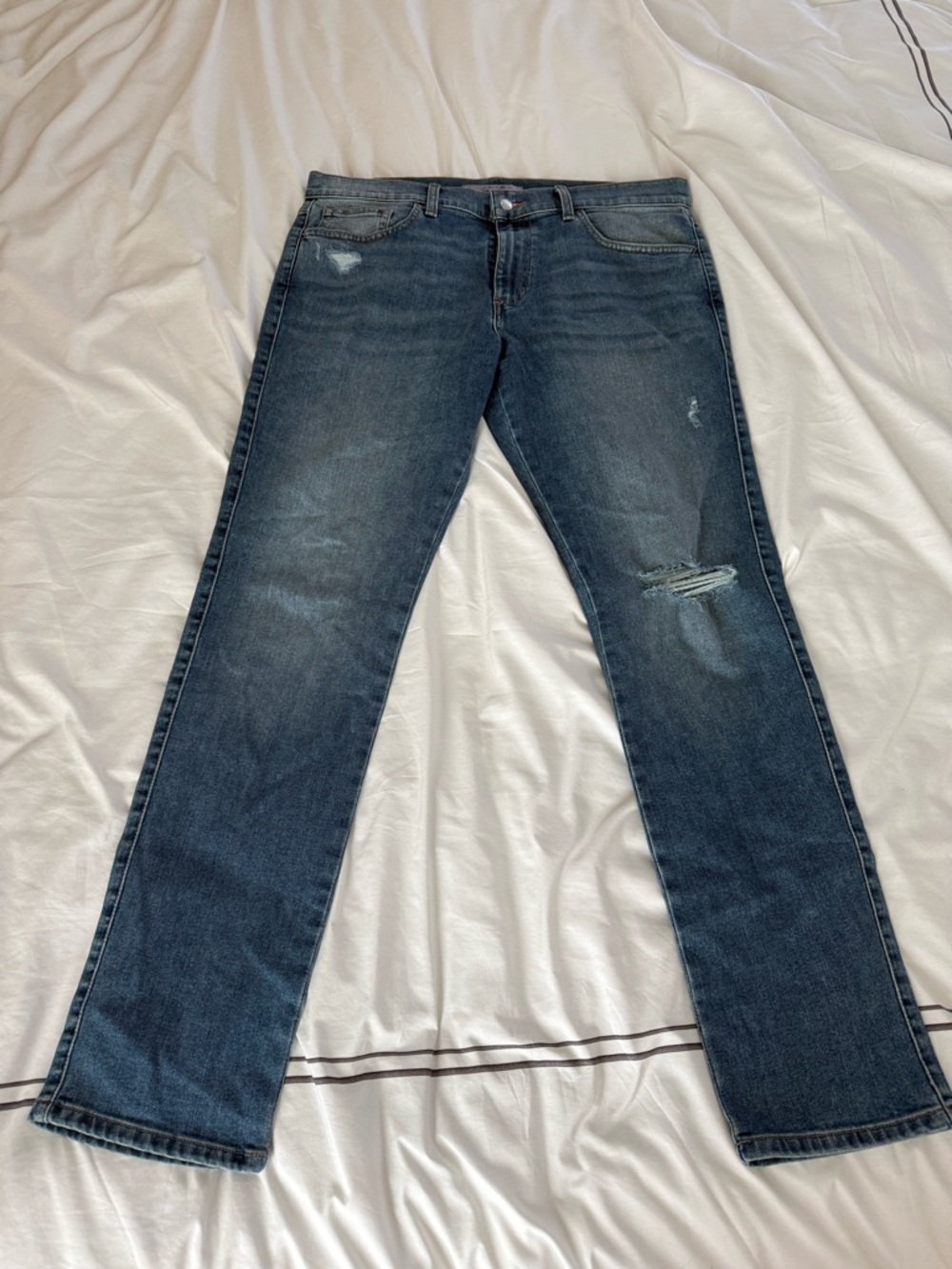 Joe's Jeans Men's Straight Jeans in Faded Blue with Distress
